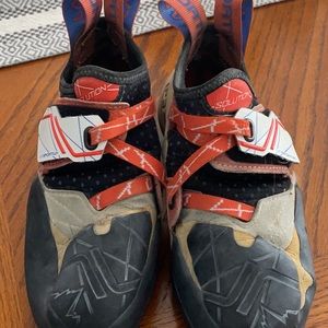 La Sportiva Solution Climbing Shoes Mountain Rock